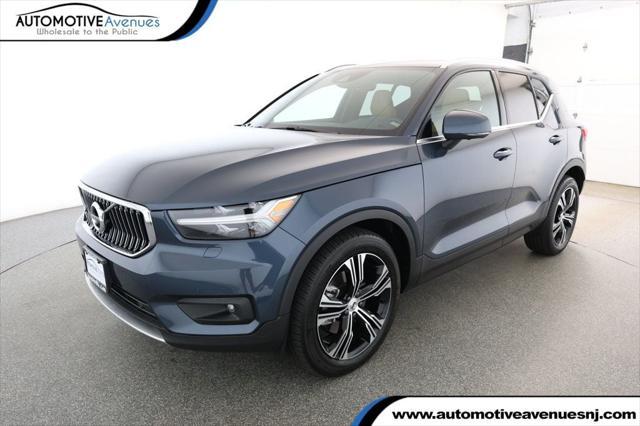 2022 Volvo XC40