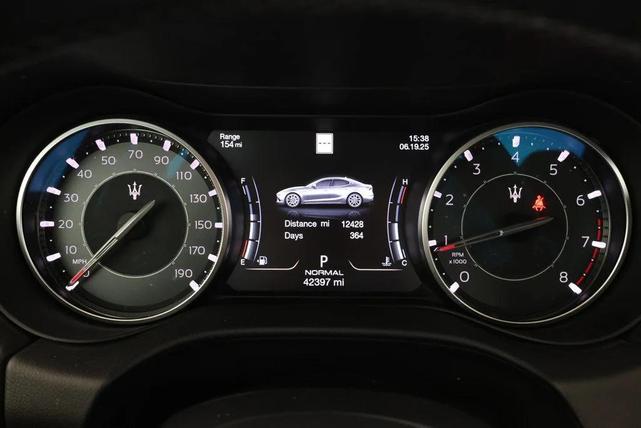Photo of 2022 Nero Ribelle Metallic Maserati Ghibli
