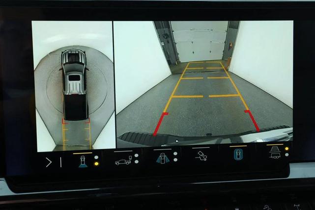 Photo of 2023 Black Chevrolet Silverado 1500