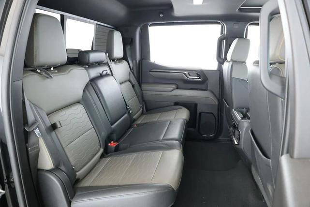 Photo of 2023 Black Chevrolet Silverado 1500