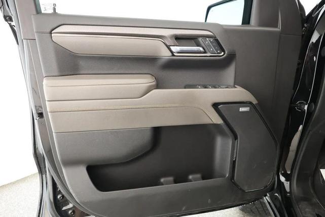 Photo of 2023 Black Chevrolet Silverado 1500