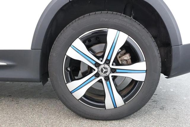 Photo of 2023 Polar White Mercedes-Benz EQB 350