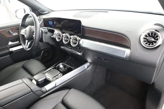 Photo of 2023 Polar White Mercedes-Benz EQB 350