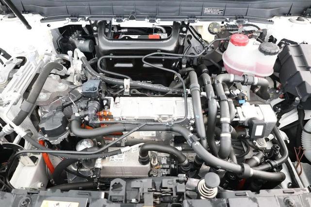 Photo of 2023 Polar White Mercedes-Benz EQB 350