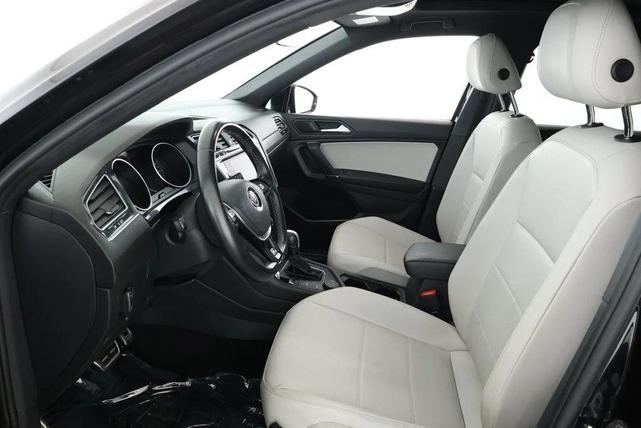 Photo of 2020 Deep Black Pearl Volkswagen Tiguan