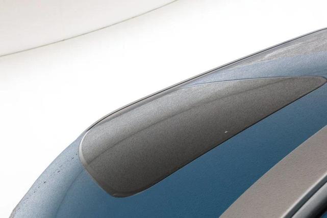 Photo of 2024 Ocean Blue Kia EV9