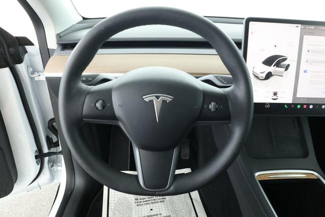 Photo of 2022 Pearl White Multi-Coat Tesla Model Y