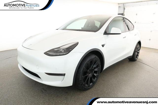Photo of 2022 Pearl White Multi-Coat Tesla Model Y