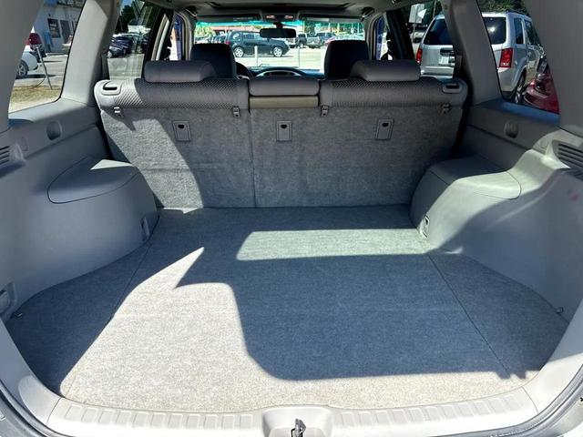 Photo of 2007 Beige Toyota Highlander
