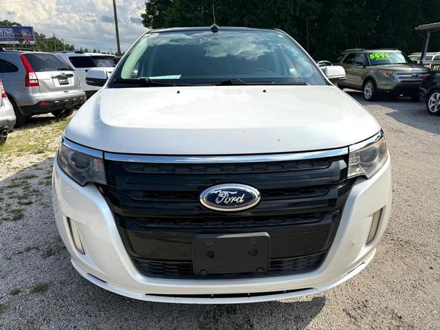 Photo of 2014 White Platinum Metallic Tri-Coat Ford Edge