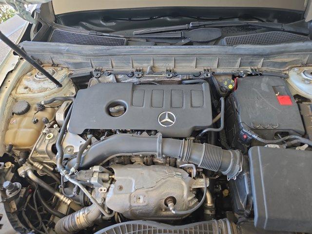Photo of 2021  Mercedes-Benz GLB 250
