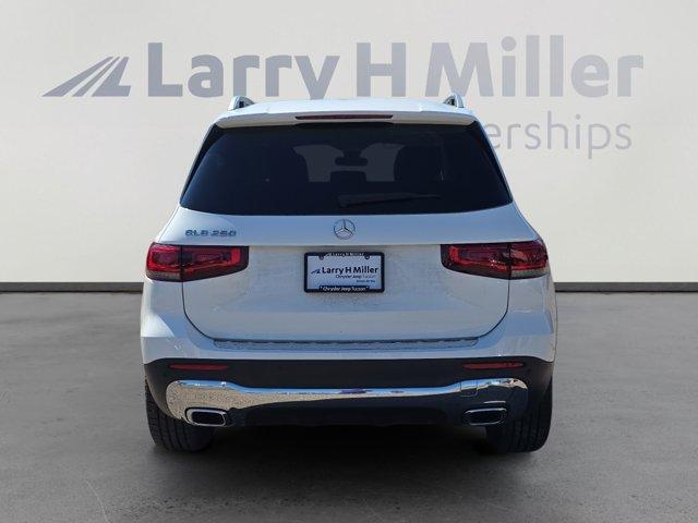 Photo of 2021  Mercedes-Benz GLB 250