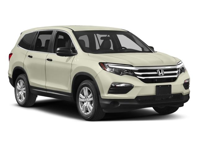 Photo of 2017 Charcoal Honda Pilot
