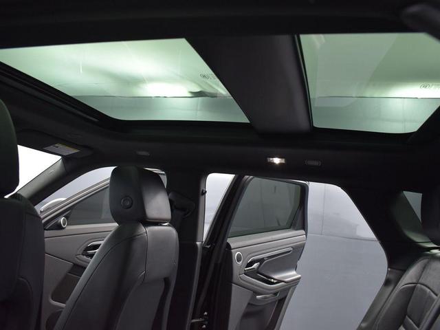Photo of 2022 Santorini Black Metallic Land Rover Range Rover Evoque