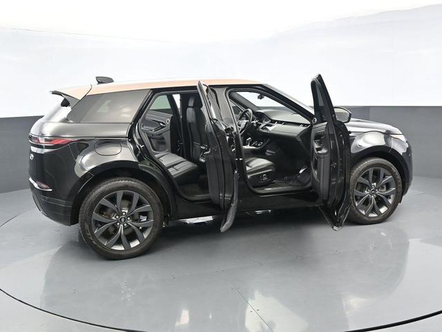 Photo of 2022 Santorini Black Metallic Land Rover Range Rover Evoque