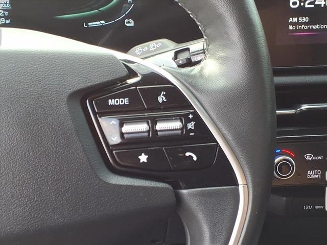 Photo of 2023 Runway Red Kia Niro