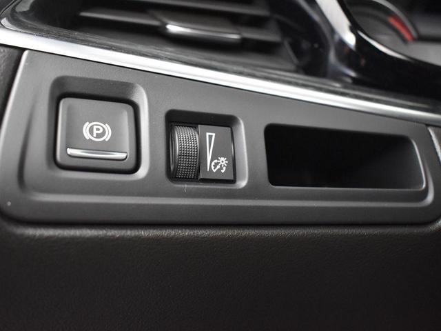Photo of 2021 Satin Steel Metallic Cadillac XT5