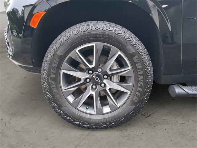 Photo of 2024 Black Chevrolet Tahoe