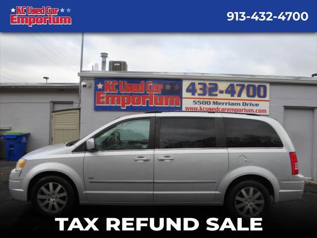 2009 Chrysler Town & Country