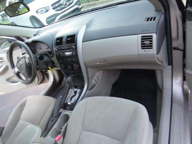 Photo of 2010 Gold Toyota Corolla