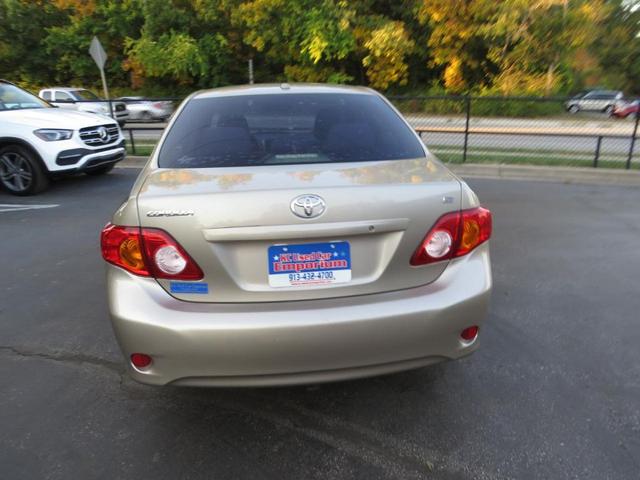 Photo of 2010 Gold Toyota Corolla