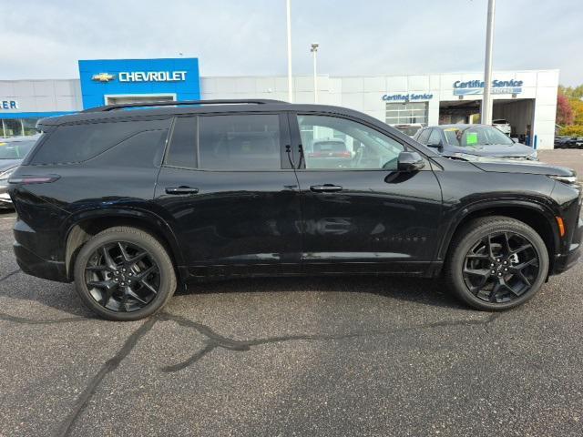 Photo of 2024 Mosaic Black Metallic Chevrolet Traverse
