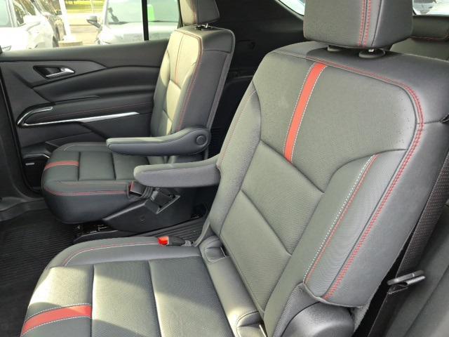 Photo of 2024 Mosaic Black Metallic Chevrolet Traverse