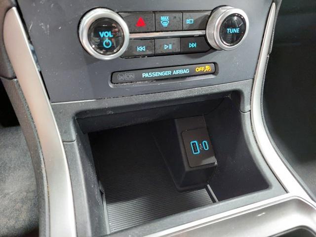 Photo of 2023 AGATE BLACK METALLIC Ford Edge