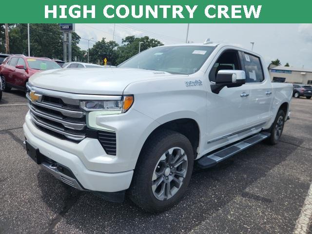 Photo of 2023 Iridescent Pearl Tricoat Chevrolet Silverado 1500