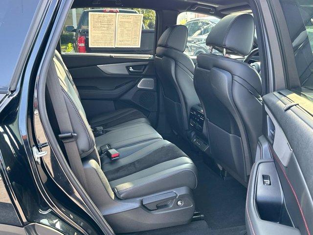 Photo of 2025 MAJ BLACK PEARL Acura MDX