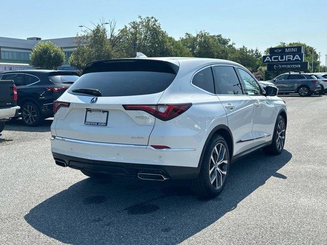 Photo of 2024 White Acura MDX