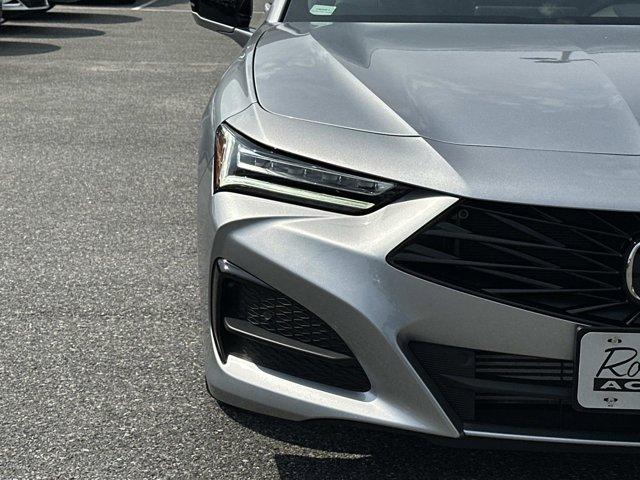 Photo of 2025 LUNAR SILVR MET Acura TLX