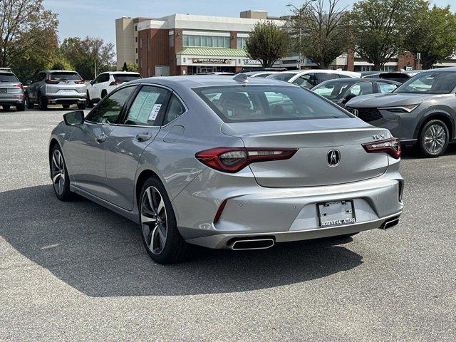 Photo of 2025 LUNAR SILVR MET Acura TLX
