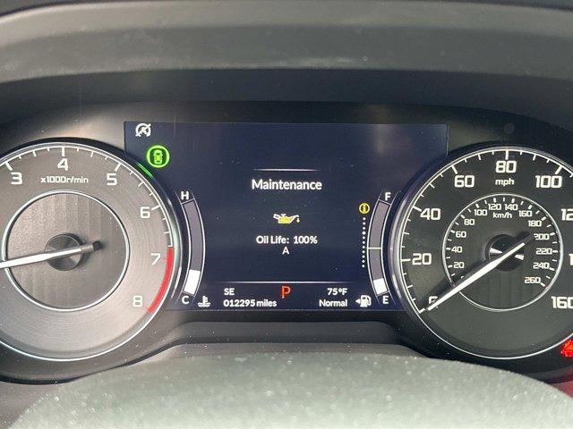 Photo of 2024 White Acura RDX