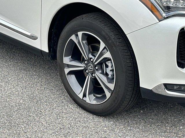 Photo of 2024 White Acura RDX