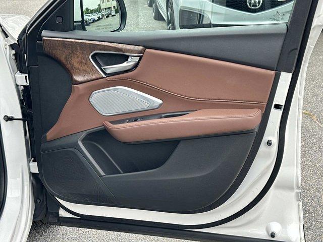 Photo of 2024 White Acura RDX
