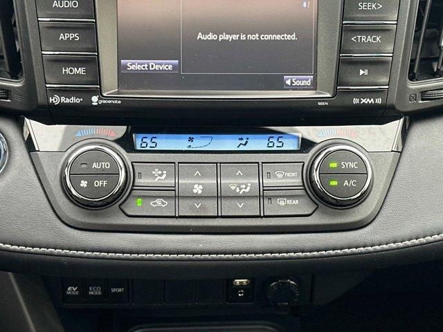 Photo of 2017 SUPER WHITE Toyota RAV4 Hybrid