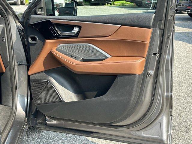 Photo of 2022 Gray Acura MDX