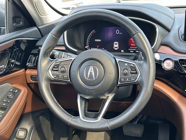 Photo of 2022 Gray Acura MDX