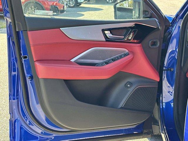 Photo of 2025 APEX BLUE PEARL Acura MDX