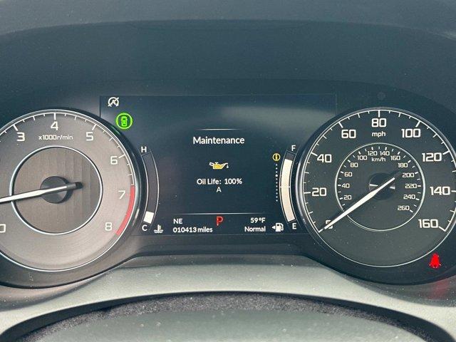 Photo of 2024 White Acura RDX