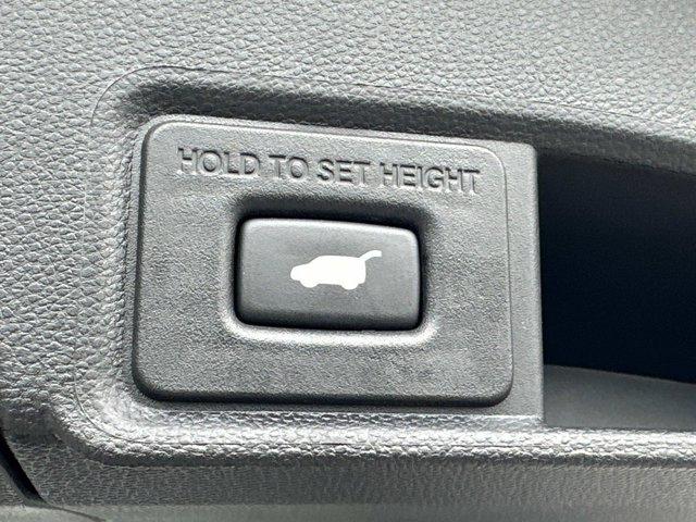 Photo of 2024 White Acura RDX