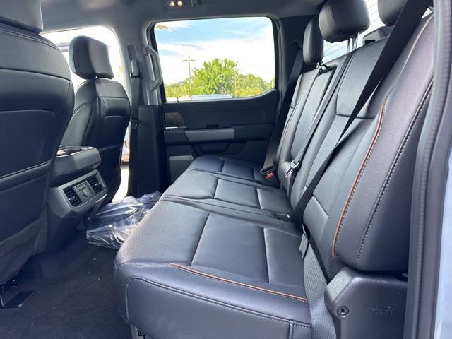 Photo of 2025 Glacier Gray Metallic Tri-Coat Ford F-350