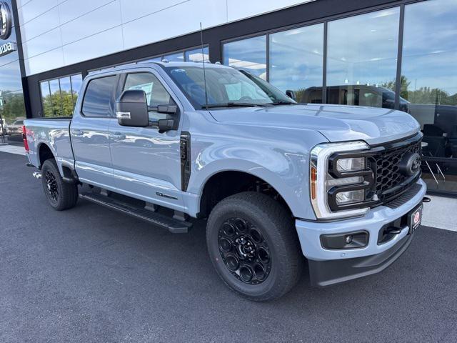Photo of 2025 Glacier Gray Metallic Tri-Coat Ford F-350