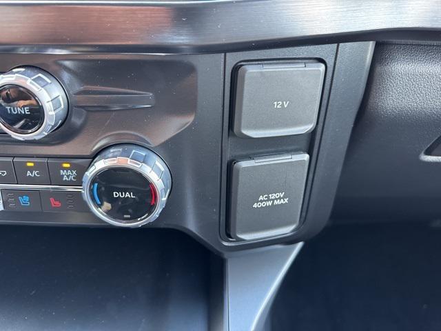 Photo of 2025 Glacier Gray Metallic Tri-Coat Ford F-350