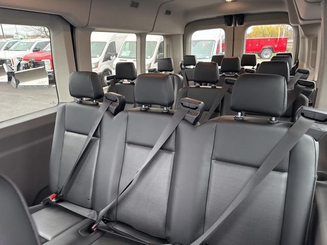 Photo of 2025 Oxford White Ford Transit-350
