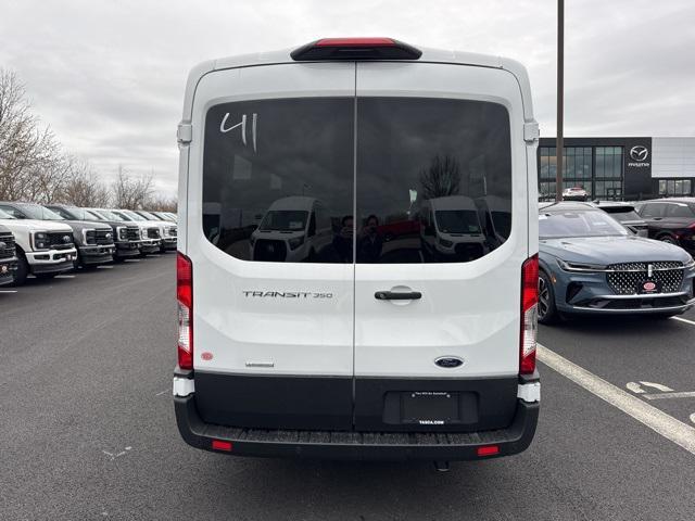 Photo of 2025 Oxford White Ford Transit-350