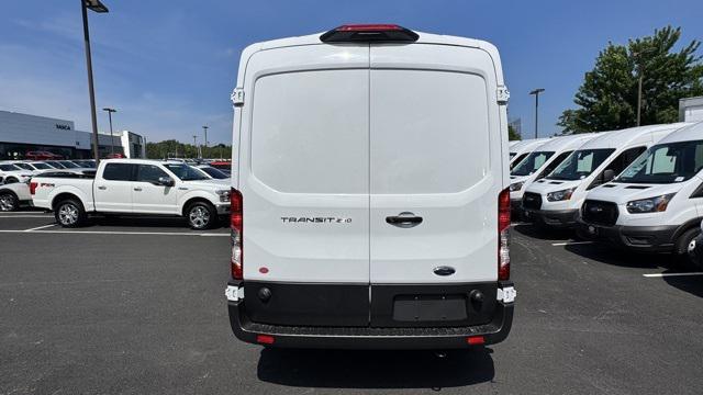 Photo of 2025 Oxford White Ford Transit-250