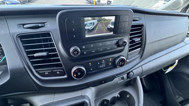 Photo of 2025 Oxford White Ford Transit-250