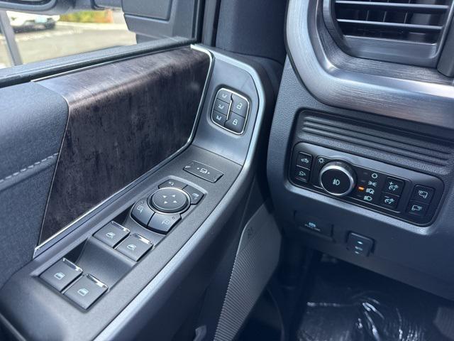 Photo of 2025 Antimatter Blue Metallic Ford F-250